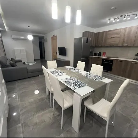 Appartement Mosta Apartments *