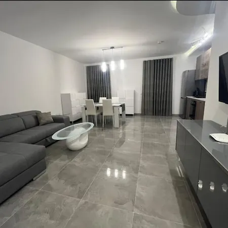 Mosta Apartments *
